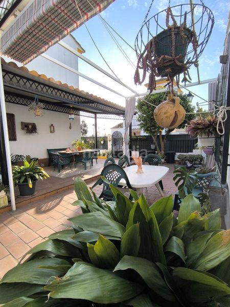 Foto 8bac8b52-bf52-4d31-ba52-e2e8448224d4. Casa a Sanlúcar la Mayor