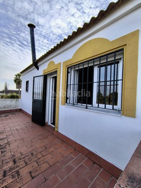 Foto ab8988a0-ea88-46ef-9923-560cfeb44508. Casa a Sanlúcar la Mayor