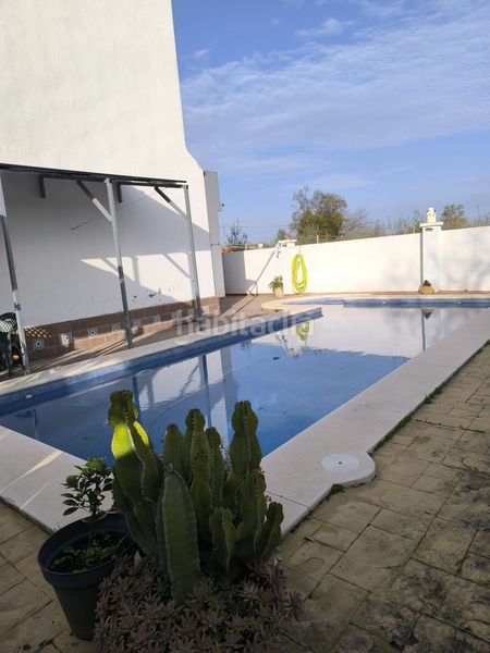 Foto b8d03261-d3de-42ac-bfe6-82bd05cf80b8. Casa a Sanlúcar la Mayor