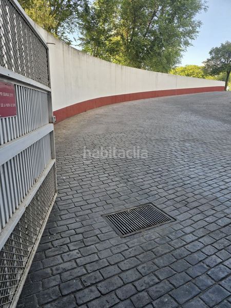 Foto aacc3865-d14b-4b9d-a302-65d93c916de2. Pis amb aparcament a Urbadiez - Entrepuentes Sevilla