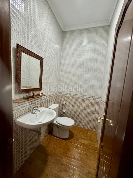 Foto 1dfa8ab3-dab0-48b8-9e17-23981e21b0e6. Casa amb aparcament a Centro Alcalá de Guadaira