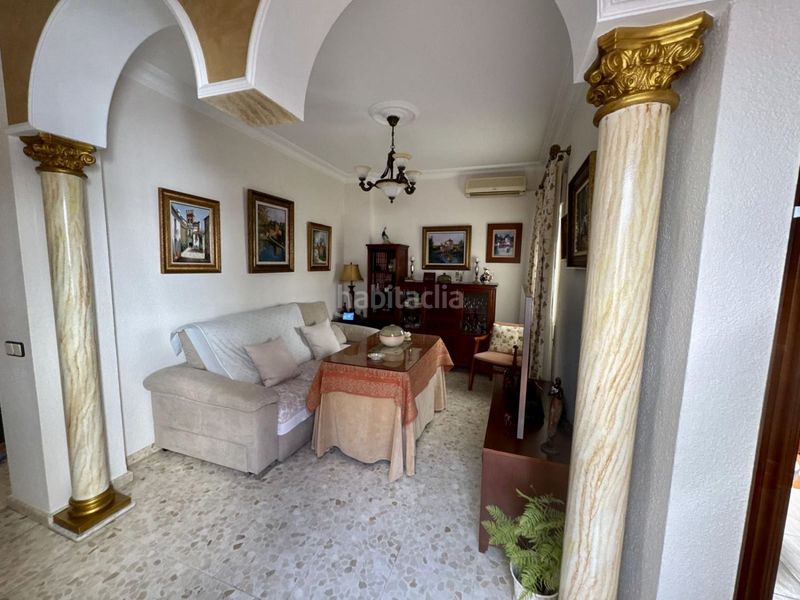 Foto a797fffe-0b31-4171-b784-a8ad39a79322. Casa amb aparcament a Centro Alcalá de Guadaira