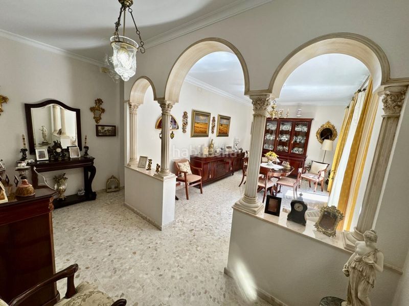 Foto a8d0d3c9-d5f0-4eb0-9715-cb05e44d8001. Casa amb aparcament a Centro Alcalá de Guadaira