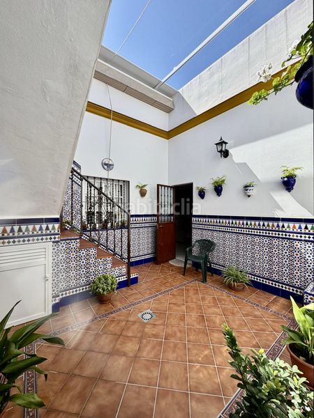 Foto f1299db9-a696-4bb5-89b9-346102f09c33. Casa amb aparcament a Centro Alcalá de Guadaira