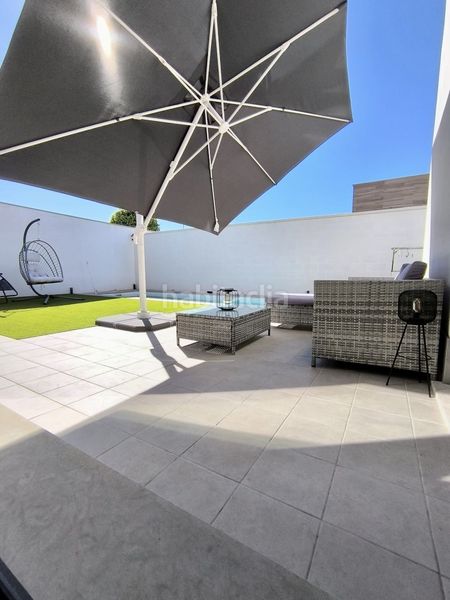 Foto 36963bbb-a624-420a-b882-e0995601f7af. Chalet  en venta , 4 dormitorios. en Umbrete