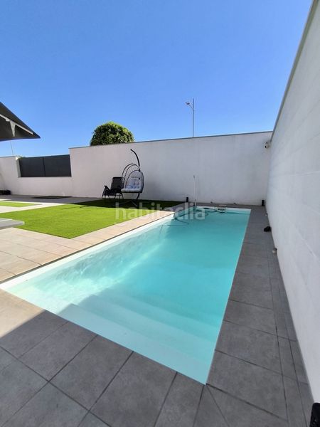 Foto aee63516-5e73-435a-9fe0-93a86c3e4b7b. Chalet  en venta , 4 dormitorios. en Umbrete