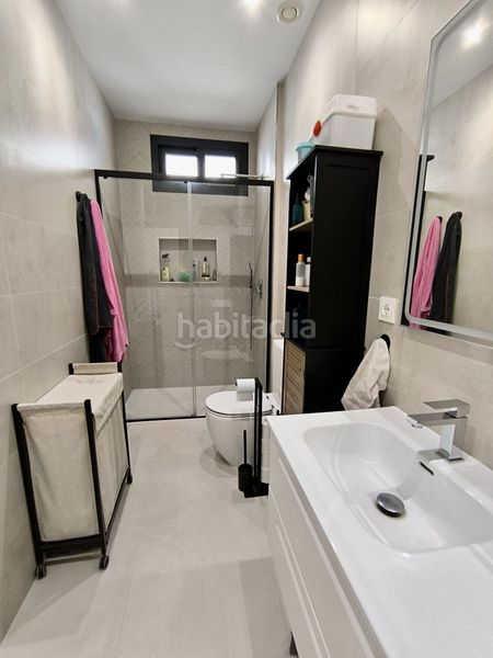 Foto dd1e3340-04ce-4143-884d-7919d8e7242f. Chalet  en venta , 4 dormitorios. en Umbrete