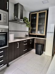 Casa adosada  Chile. Adosado en venta en umbrete, 4 dormitorios.