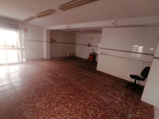 Lloguer Local Comercial  Torre del campo. Local en alquiler en torreblanca.