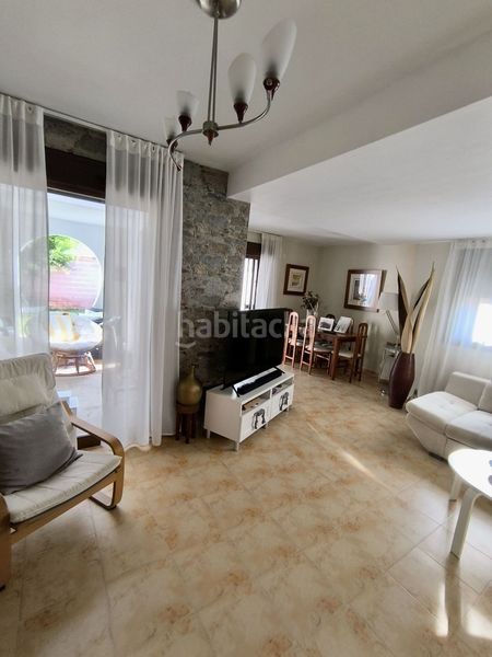 Foto 0ae94ae3-2ed4-4659-b041-3e6aa7c033ab. Xalet amb piscina a Umbrete