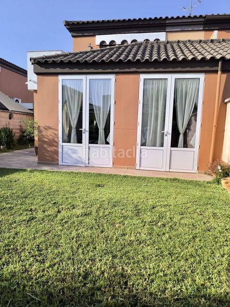 Foto 5b700d4b-2f7e-432b-a36f-442854a38aa8. Xalet amb piscina a Umbrete