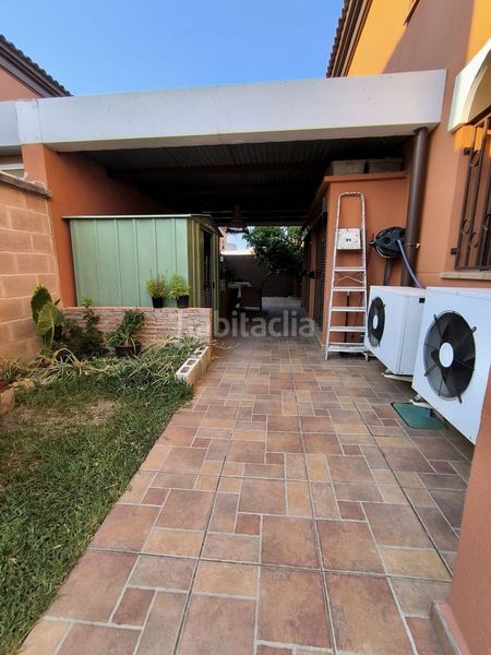 Foto 7c8030c7-d6e2-4195-8ac2-be55e7ec9ba2. Xalet amb piscina a Umbrete