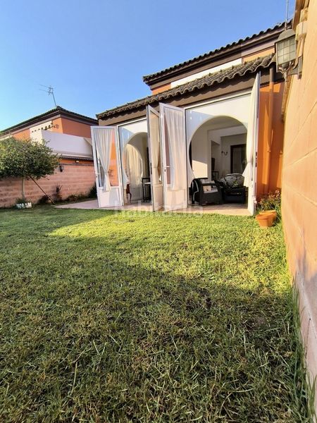 Foto a86a163e-3f91-4119-8b99-9901f27635fb. Xalet amb piscina a Umbrete