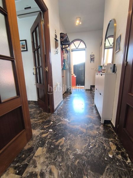 Foto 42298cad-c6f8-4674-8407-ce66505d4828. Casa adossada amb aparcament a Umbrete