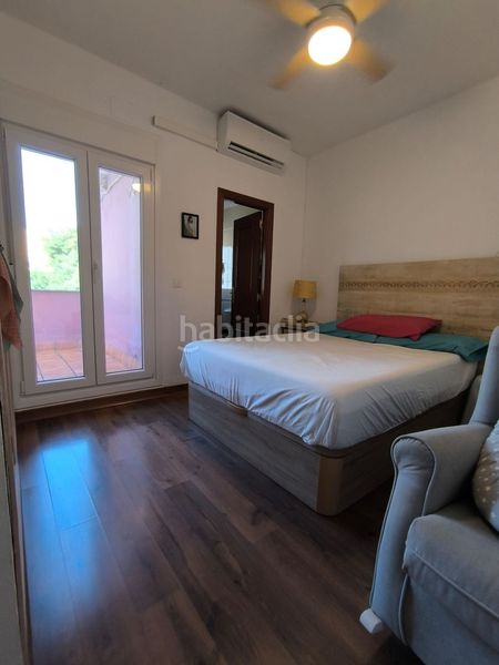 Foto ac89f648-472a-47c7-ac7e-1197e4cb13c4. Casa adossada amb aparcament a Umbrete