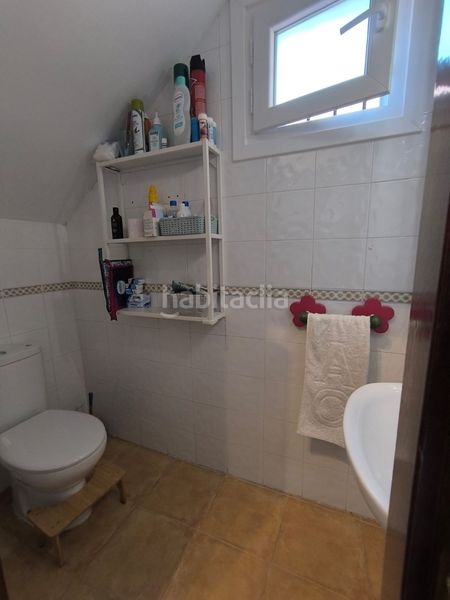Foto bd97de84-72f0-48c1-bbdb-55a709af50e7. Casa adossada amb aparcament a Umbrete