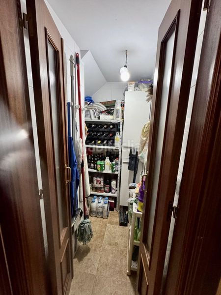 Foto 06c7c0ef-123d-400c-a5af-b13f59291c07. Casa  en venta , 4 dormitorios. en Brenes