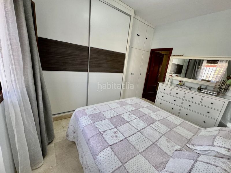 Foto 5564fb40-de1c-4dff-96bc-ac468e8c2e05. Casa  en venta , 4 dormitorios. en Brenes