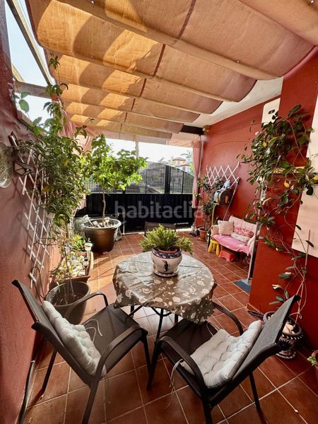 Foto c909948a-9404-476b-a76e-bf6db520ef25. Casa  en venta , 4 dormitorios. en Brenes
