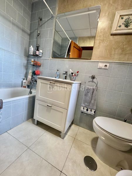 Foto e33fd6c0-46ed-4e45-bcbc-6503f8bcca6b. Casa  en venta , 4 dormitorios. en Brenes