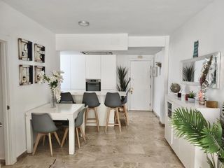 Flat  Cruz del campo. Piso en venta en nervión, 3 dormitorios.