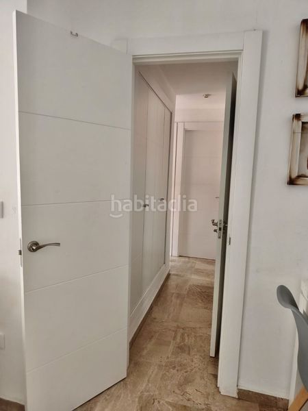 Foto ebf14a1a-0495-4797-9008-fda62c9e1d01. Pis amb aparcament a Barrio del Nervión Sevilla