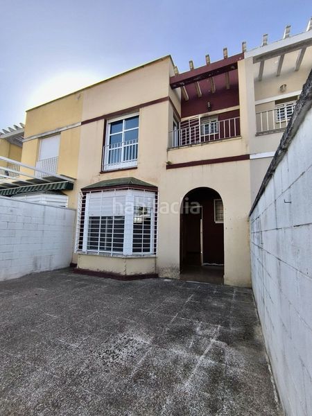 Foto 1e7b5f8e-50a6-4379-8b3d-12a38ef5f663. Casa adossada a Gerena