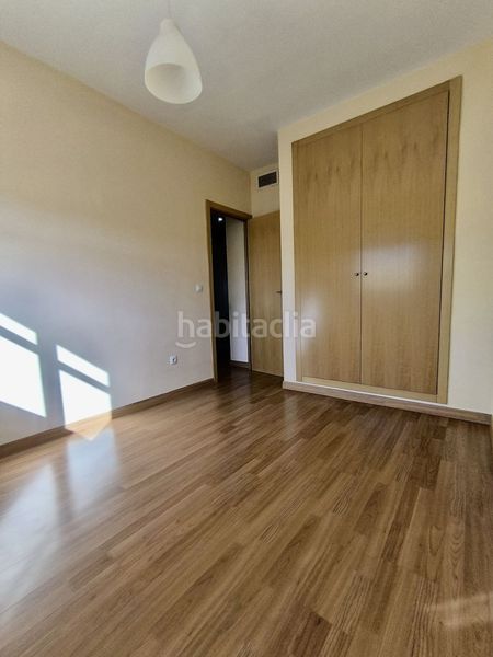 Foto 927bfff0-2c6b-4eed-9b17-81641739d0a4. Casa adossada a Gerena