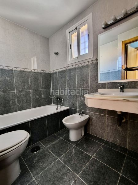 Foto 9e99d776-0a7b-480d-9fb5-4fad39b30998. Casa adossada a Gerena