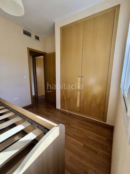 Foto bf38769e-b4a7-4fc0-a781-38e9f8ca8913. Casa adossada a Gerena