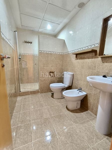 Foto fd595e38-fb3e-463d-b65a-99f7e6a72c6d. Casa adossada a Gerena