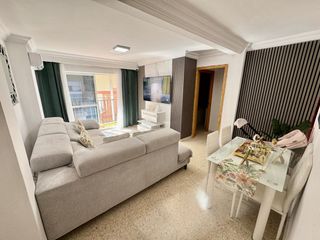 Pis  Bernardo de los lobitos. Piso en venta en alcalá de guadaira, 3 dormitorios.