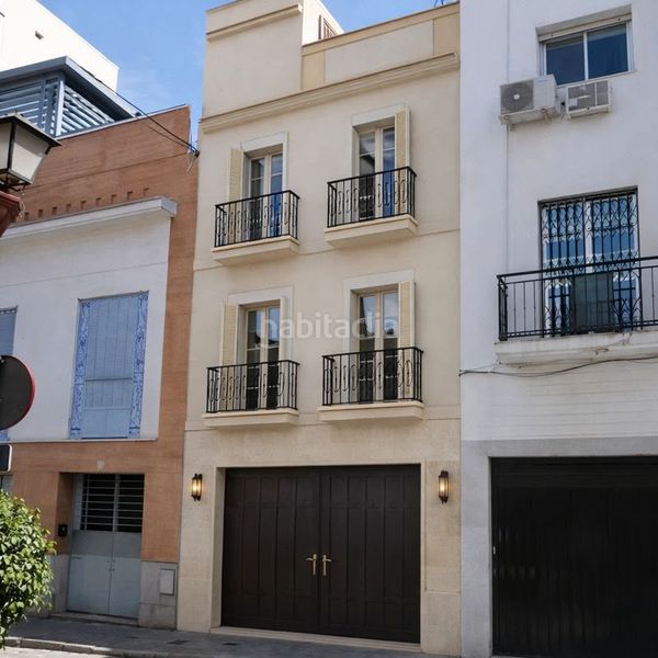 Foto 44d61056-0a51-41d9-9e42-3bf89ad1bb69. Casa a Encarnación - Regina Sevilla