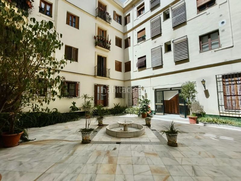 Foto 0956231c-3888-4994-b1e9-93f05109b7f0. Pis amb aparcament piscina a Arenal - Museo Sevilla