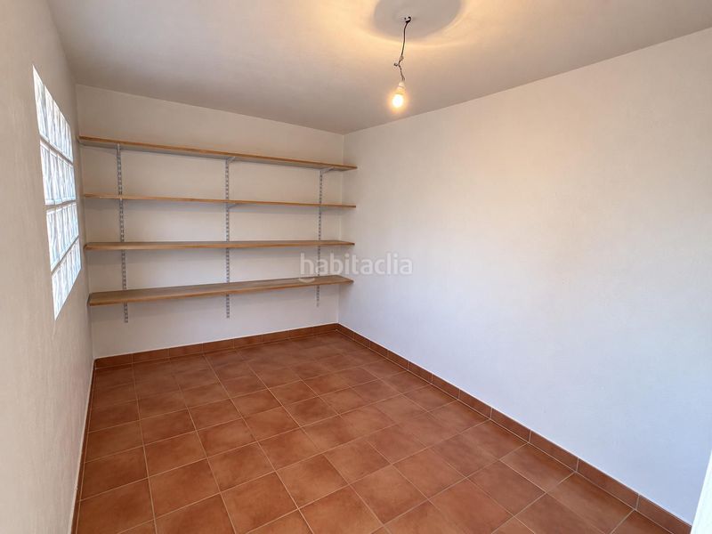 Foto d938fb32-6327-4502-8f12-c72bd4421dc3. Casa adossada amb aparcament a Mairena del Alcor