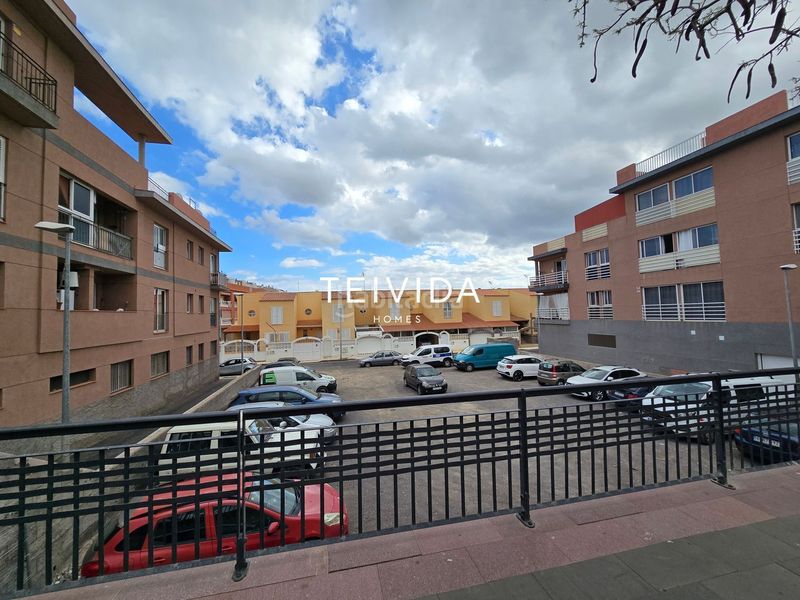 Foto 4e968240-bfcf-4de0-905c-e1da0a6083d0. Casa adossada amb aparcament piscina a Guaza Arona