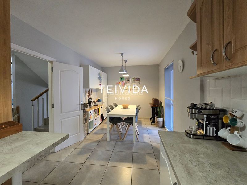 Foto 76681b7f-bec9-4878-9200-d9911a72481e. Casa adossada amb aparcament piscina a Guaza Arona