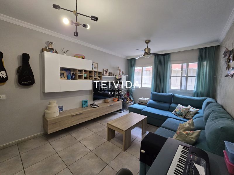 Foto dbf71322-f207-47e2-8c5b-258a6963bfd6. Casa adossada amb aparcament piscina a Guaza Arona