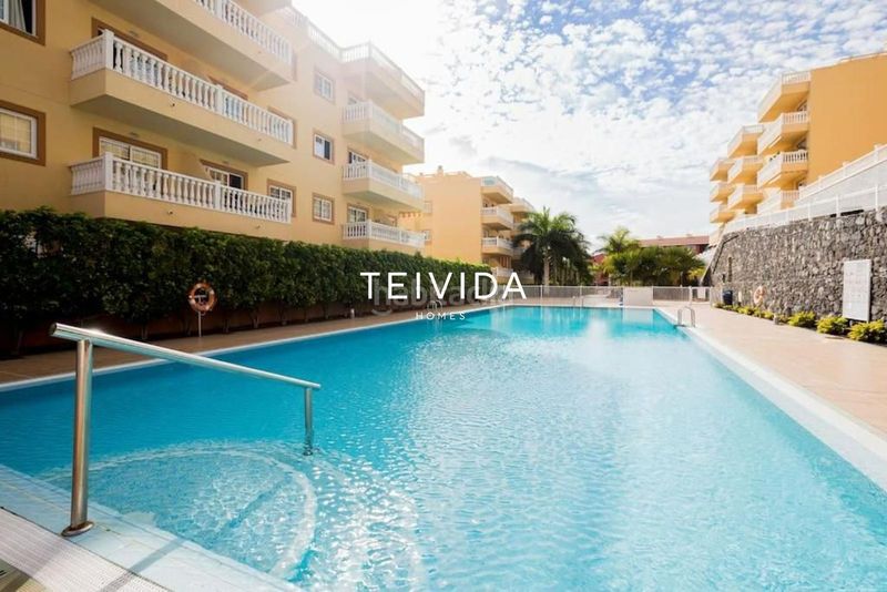 Foto 273826c6-8a93-49bb-831f-f37daf8c65a9. Pis amb aparcament piscina a Palm - Mar Arona