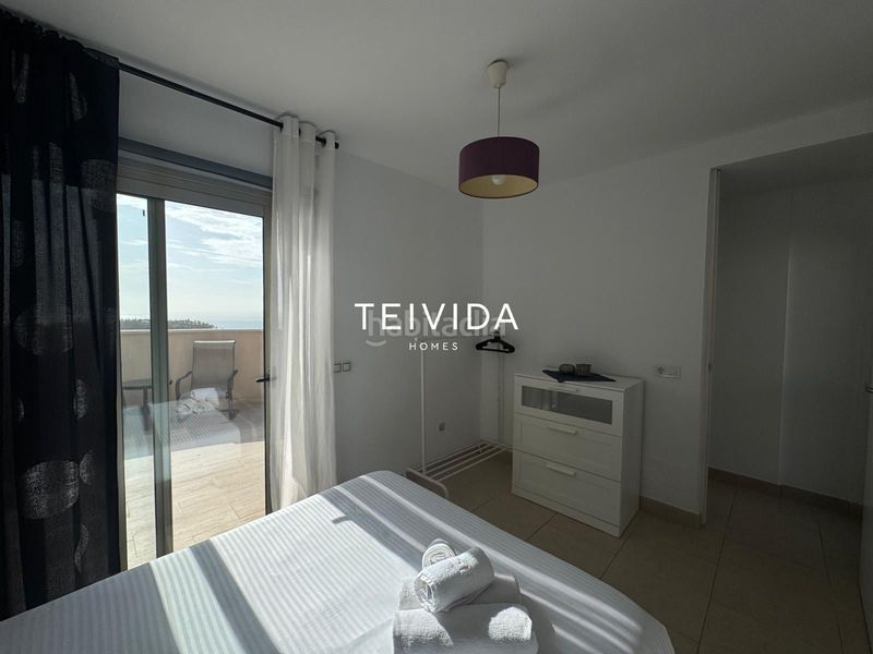 Foto 5fa934f7-e5f3-413d-9e84-afebea5ba9f2. Lloguer àtic amb piscina a Palm - Mar Arona