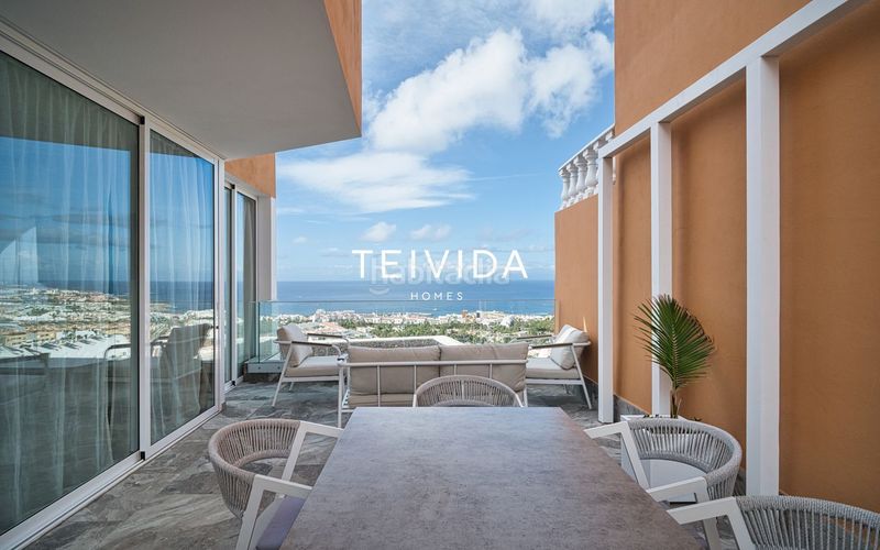 Foto 0a506666-2d6a-435c-92dc-9982d5db72e4. Casa adossada amb aparcament a San Eugenio Alto Adeje