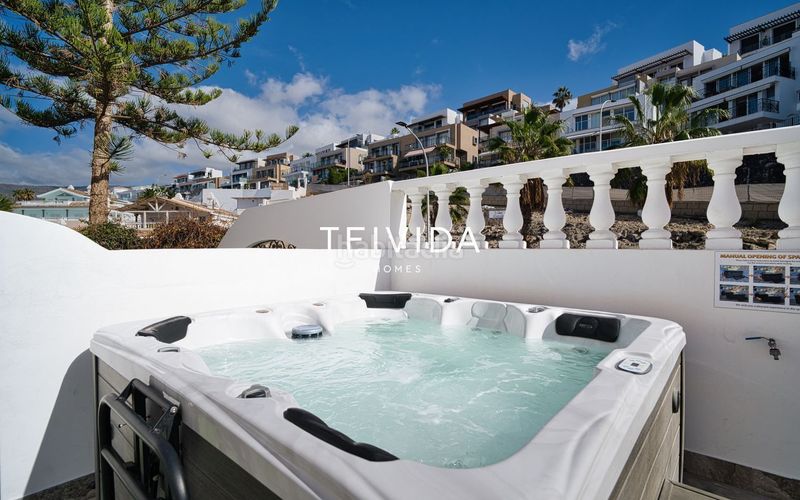 Foto 3fd2d264-d85e-4467-9550-fbb6b986a024. Casa adossada amb aparcament a San Eugenio Alto Adeje