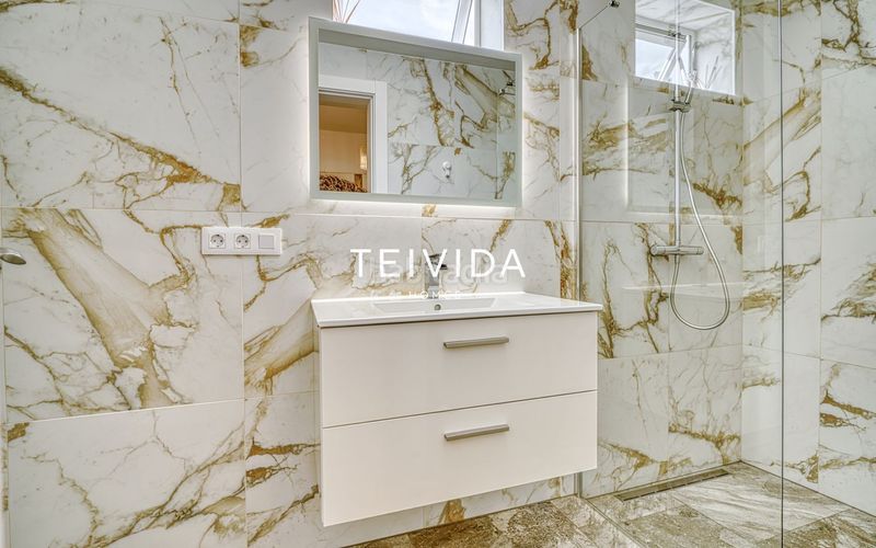 Foto e6b92ab8-5bcd-4d4a-be57-c214dfeaf27b. Casa adossada amb aparcament a San Eugenio Alto Adeje