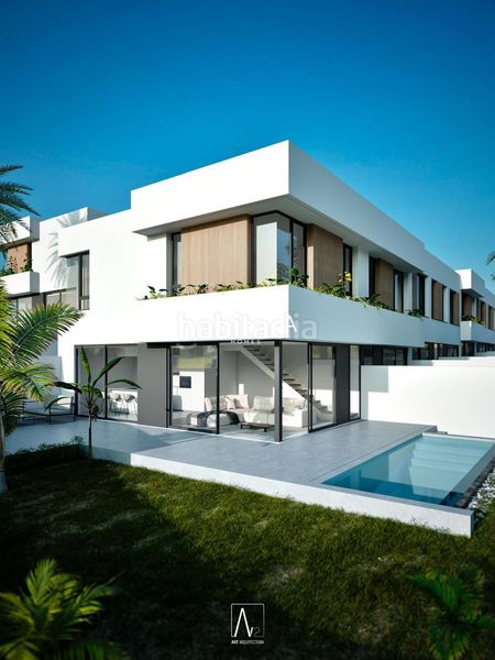 Foto 1ec4084c-5c46-43fb-8636-9fe7b5d29c1f. Casa adossada amb aparcament piscina a Centro Güímar