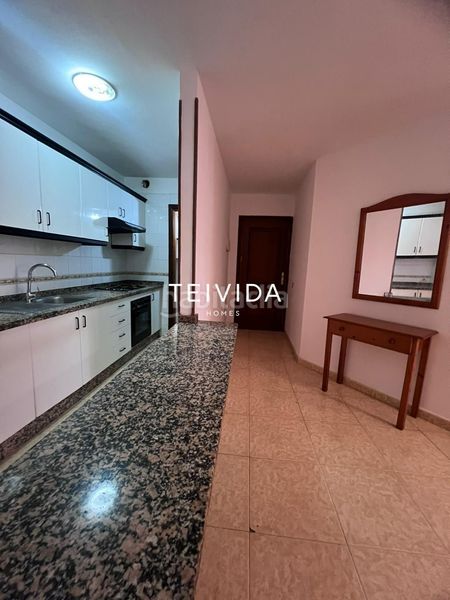 Foto 31bc4ca7-f2d7-407a-85a7-d4abc8db93b0. Pis amb aparcament a Las Galletas Arona