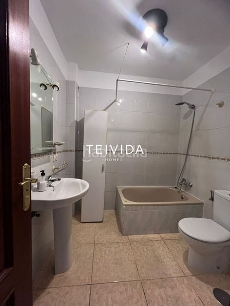 Foto b8515bc4-7bef-4f91-b556-ea1a30fcc455. Pis amb aparcament a Las Galletas Arona