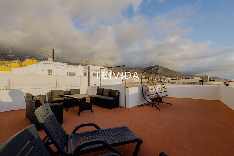 Foto 76dd35d7-7e2f-49b9-af96-3225a1211350. Edifici a Guía de Isora interior Guía de Isora