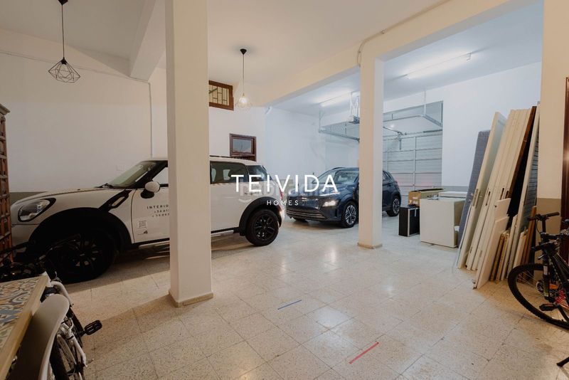 Foto c695a131-fc2b-4fe1-8d00-d670d352ec97. Edifici a Guía de Isora interior Guía de Isora