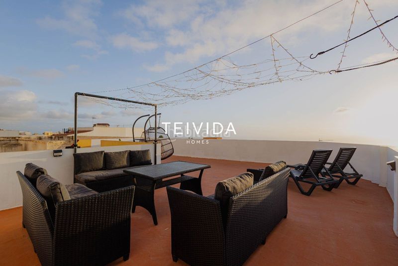 Foto c7e0e1a7-0860-4c50-a18a-1a19d303c50c. Edifici a Guía de Isora interior Guía de Isora