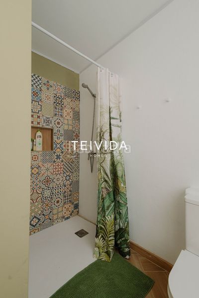 Foto f7064fdb-ff4a-4d3a-b411-967c28e7b67b. Edifici a Guía de Isora interior Guía de Isora